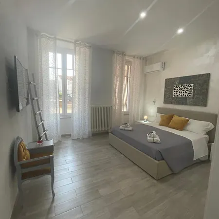 La Casa Nel Viale 아스티